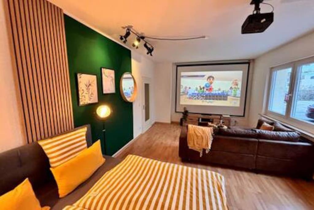 Modern & Stilvoll Mit Kino - Wii Apartment Essen Bagian luar foto