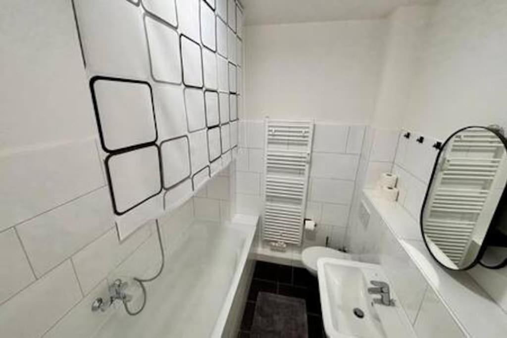 Modern & Stilvoll Mit Kino - Wii Apartment Essen Bagian luar foto