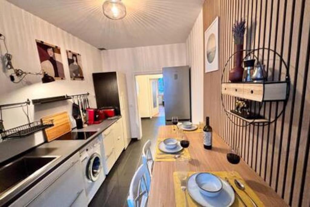 Modern & Stilvoll Mit Kino - Wii Apartment Essen Bagian luar foto
